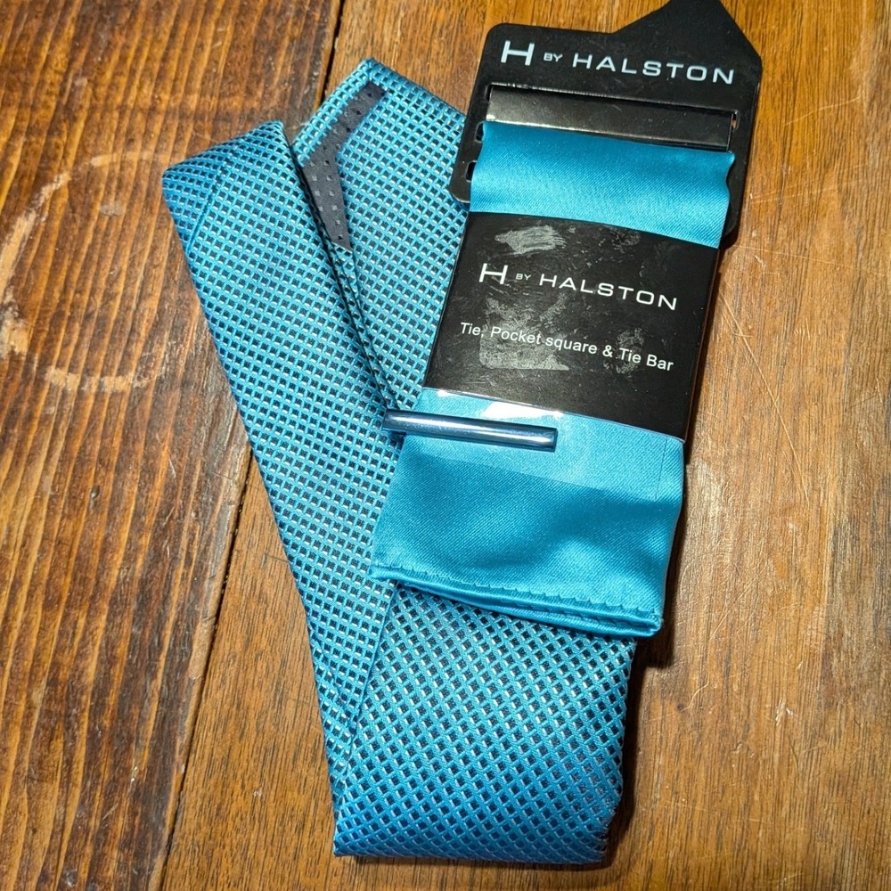 NEW H by Halston Men's Teal Textured Tie Pocket Square & Tie Bar Set‎